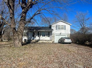 608 Hariken Ln, Scottsville, KY 42164
