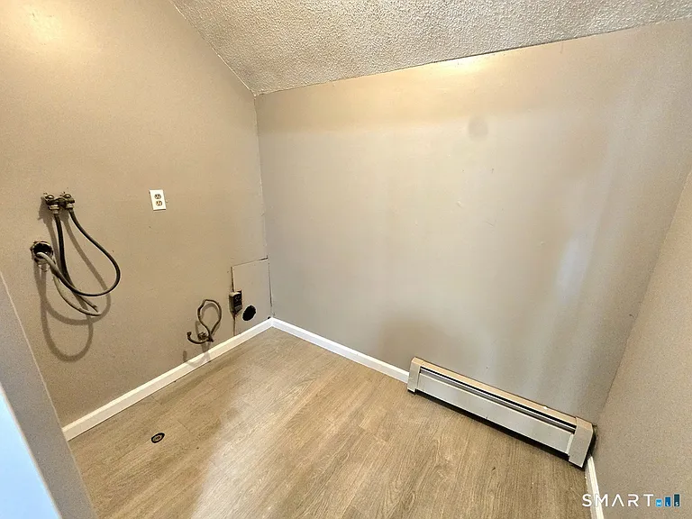 272 Bellevue St — Photo 14