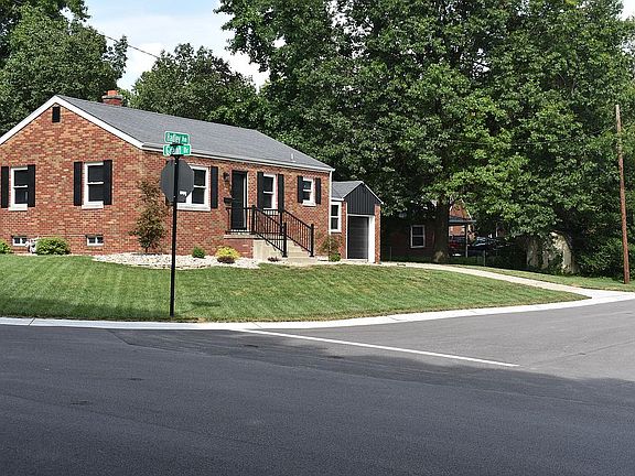 2nd image of 803 Hadley Ave