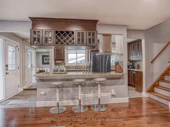 270 Roywood Dr, Toronto, ON M3A 2E6