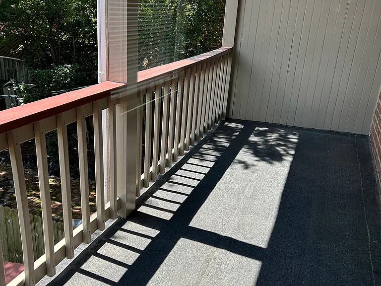 7 S Dooley Ave — Photo 15
