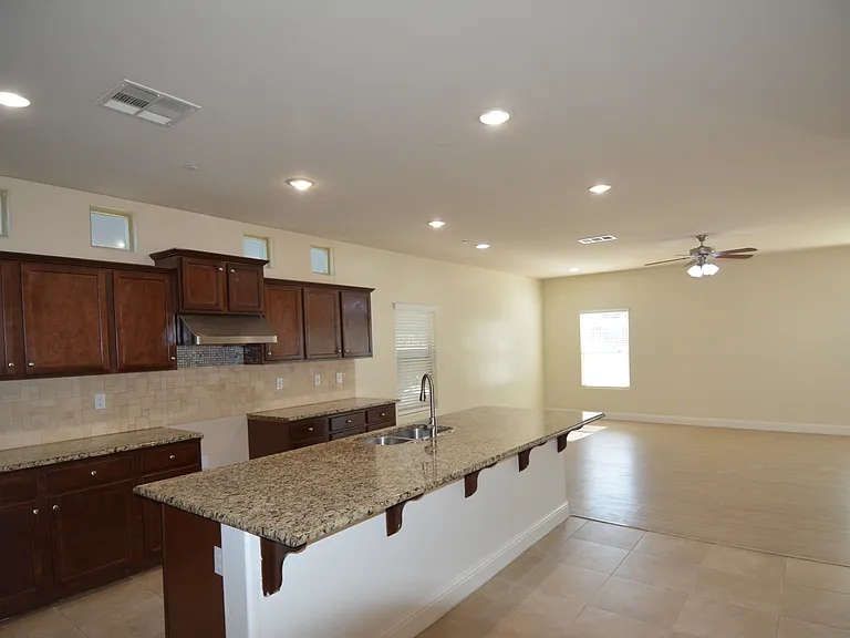 9312 Pilgrim Heights Dr — Photo 5