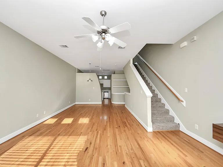 8715 Meadowcroft Dr #404 — Photo 8