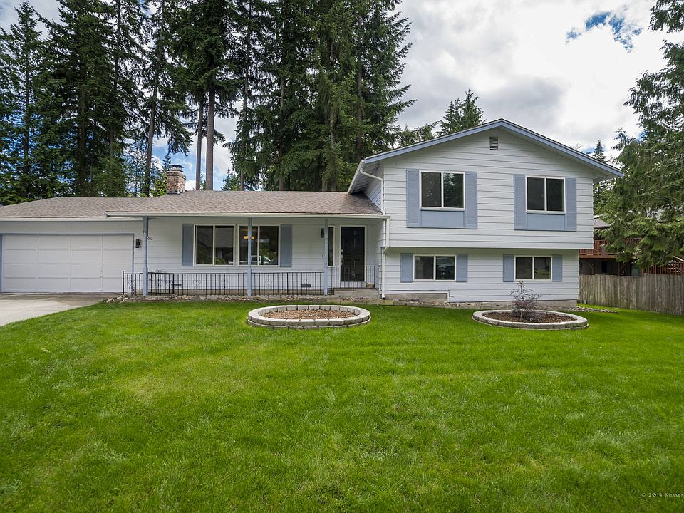 1st image of 4002 107th Pl NE