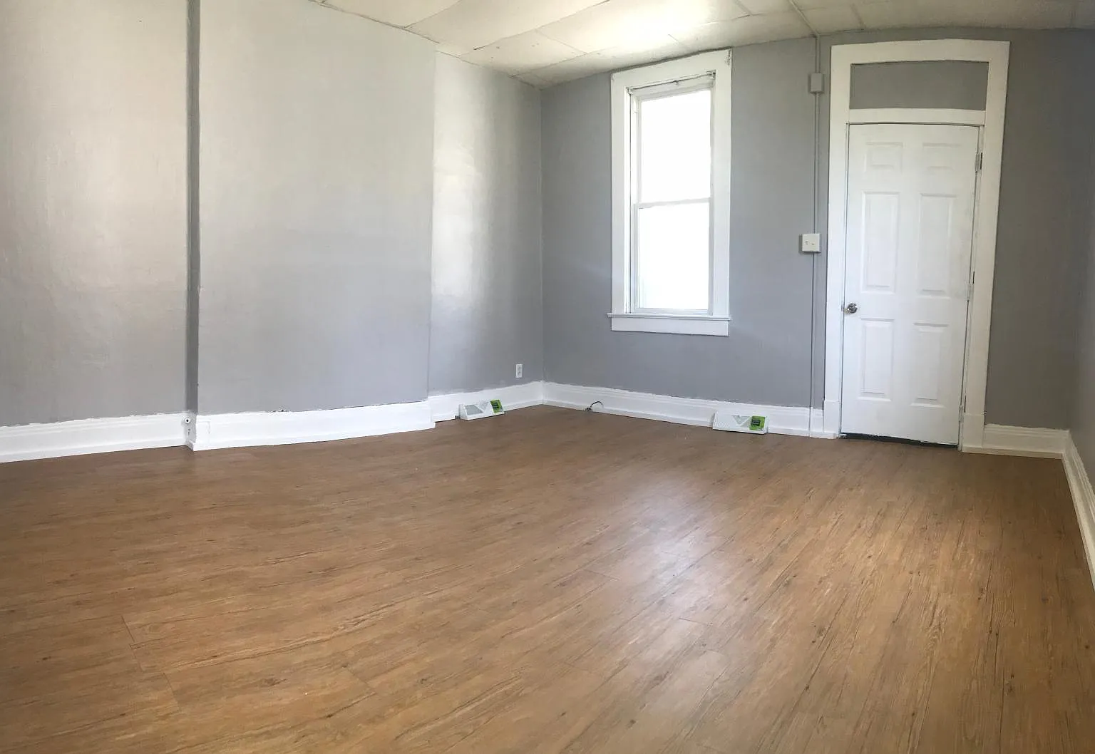 2 bed, 929 sqft, $675 — Photo 2