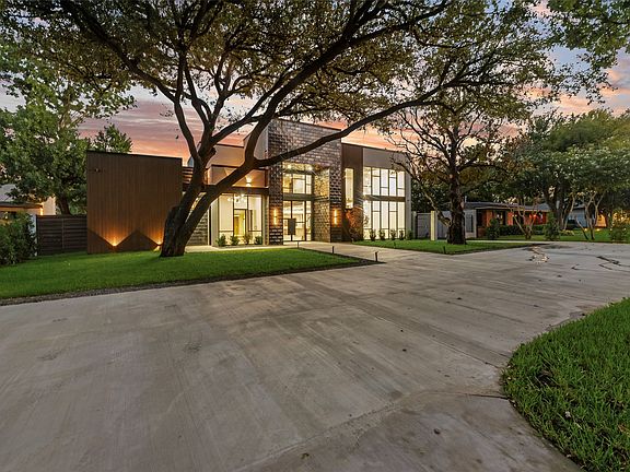 3rd image of 7138 Azalea Ln