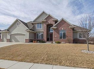 4014 160th St, Urbandale, IA 50323