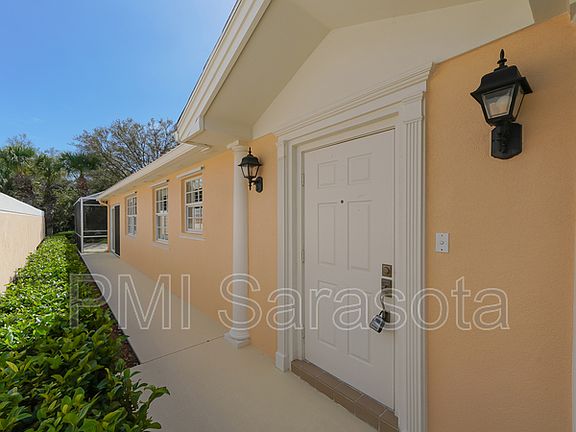 5th image of 8069 Camminare Dr