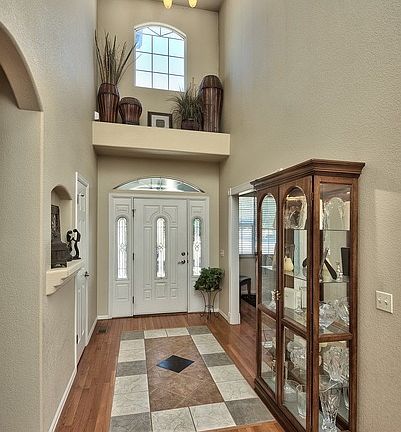 2nd image of 2669 Riverwood Ct