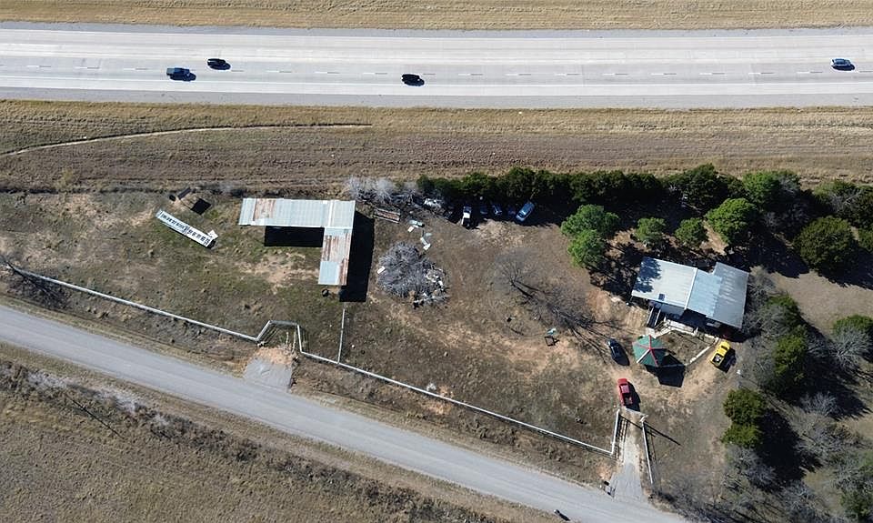2nd image of 26416 N County Road 3250