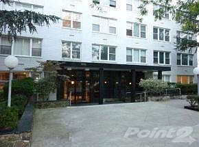 Luxurious Sutton House 2 Bedroom Co-op!