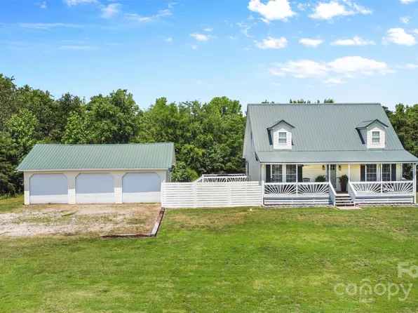 852 Langley Dr, Chester, SC 29706