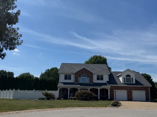 1404 Silverthorne Dr, Quincy, IL 62305