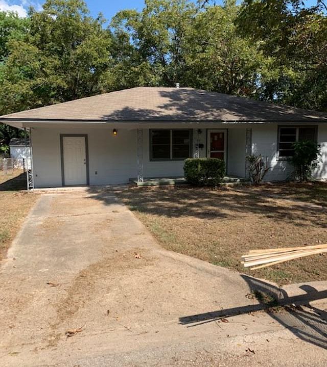 1st image of 522 Evelyn St