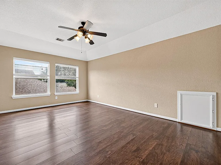 26738 Henson Falls Dr — Photo 34