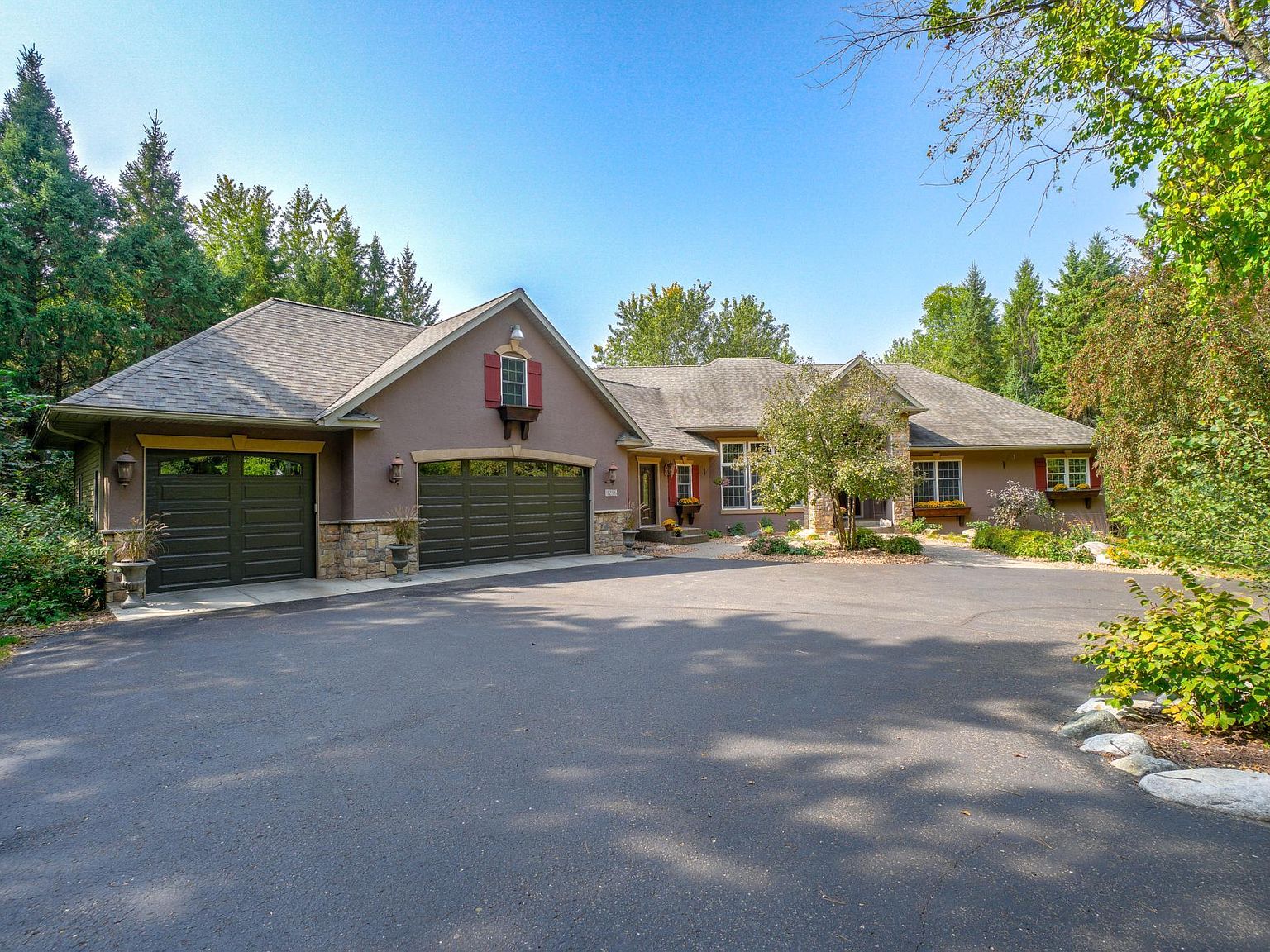 1286 89th St New Richmond Wi 54017 Mls 5693657 Zillow