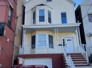 275 Avenue C FLOOR 2, Bayonne, NJ 07002