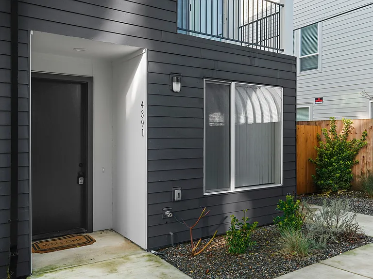 Vancouver Townhouses — Photo 39