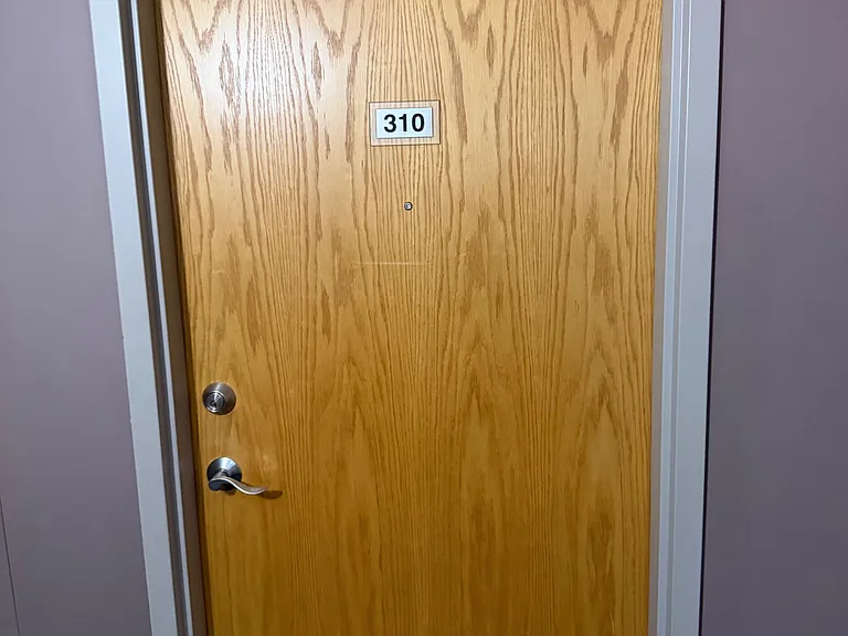 383 Main St E #310 — Photo 4