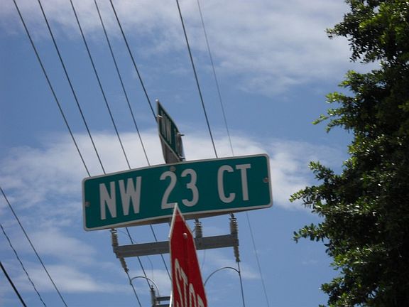 5th image of 18568 NW 23rd St