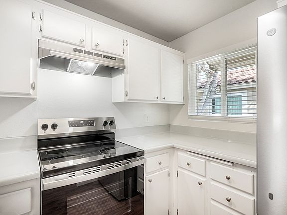 5th image of 7535 Charmant Dr Unit 202
