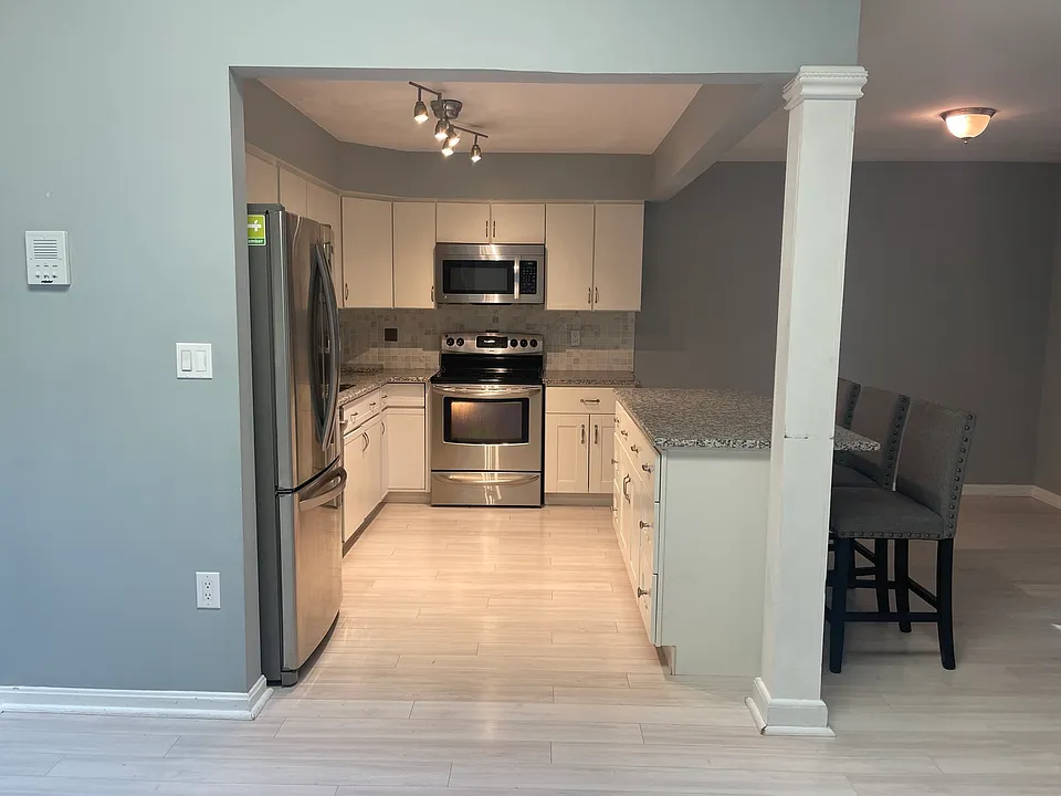 3009 Hockley Dr #3009