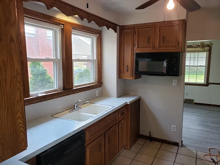 158 Beechwood Dr — Photo 7
