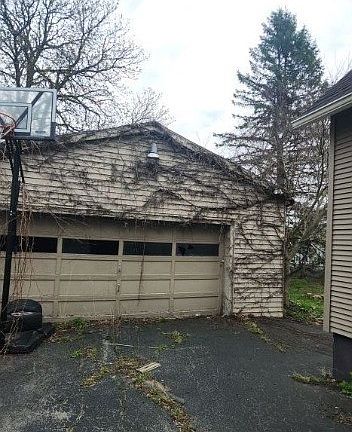 5th image of 817 S Main St