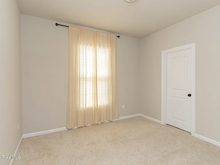 303 Tall Meadows Ln — Photo 11
