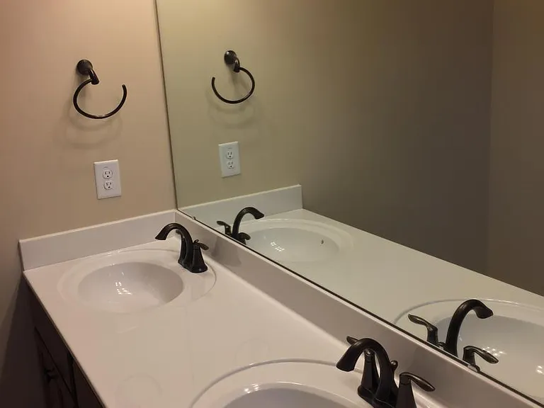 1036 Cotulla Dr — Photo 12