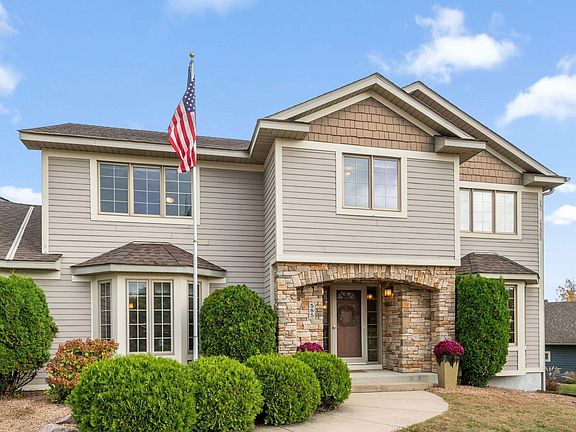 2nd image of 585 High Ridge Cir