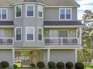 3064 Main St, Chincoteague Island, VA