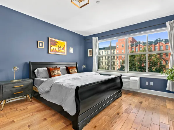 2255 Adam Clayton Powell Boulevard image 4 of 8