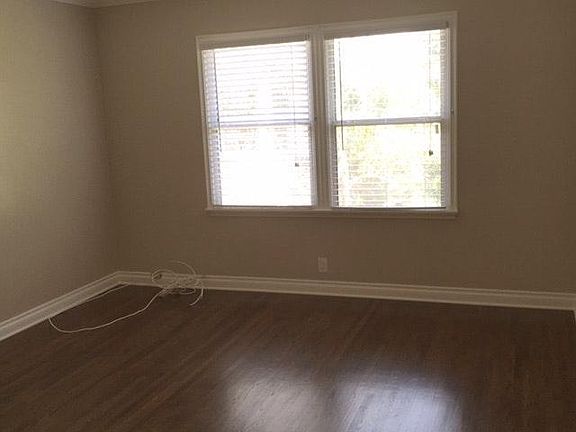 3rd image of 5615 Kinston Ave