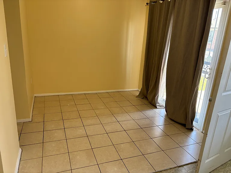 2613 Hallam Ct — Photo 7