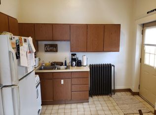 702 E 1st St APT 1, Duluth, MN 55805