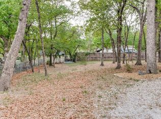 1745 Bonnie Ct, Azle, TX 76020