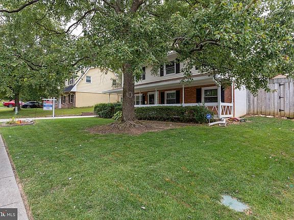 3rd image of 4611 Hamilton Dr