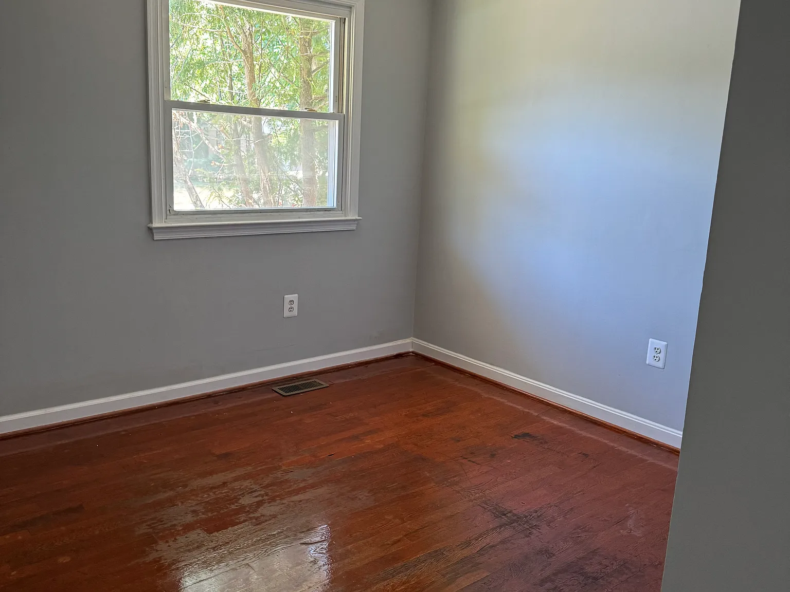 3 bed, 1650 sqft, $2,400 — Photo 3