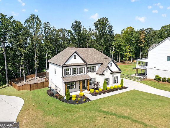 4th image of 1041 Montrose Way