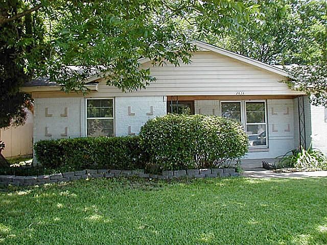 1st image of 2638 Brady Ln