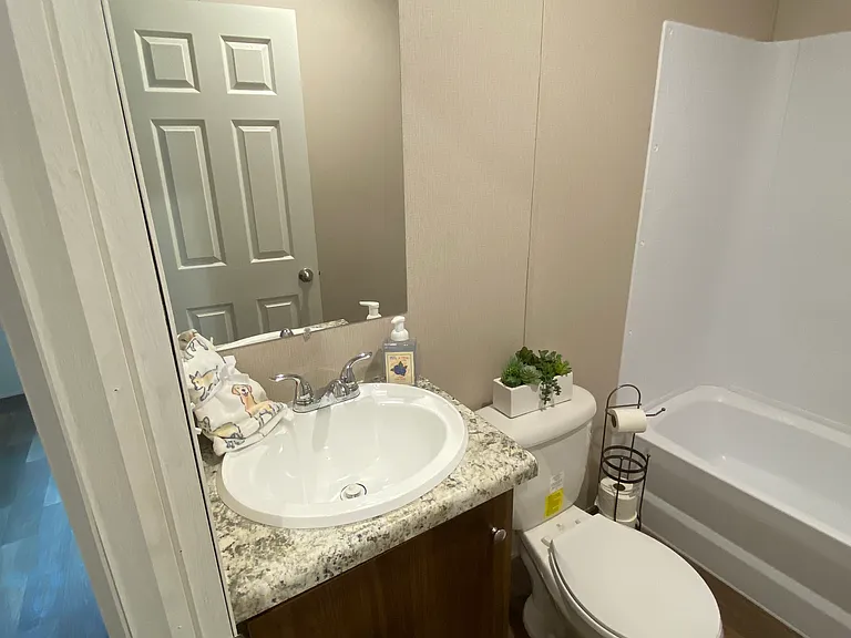 4852 County Road 1142 — Photo 23