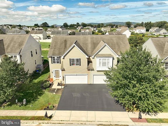 4th image of 2521 Village Rd