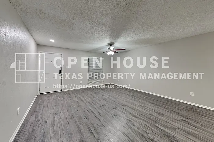 2732 Cancun Ln — Photo 5