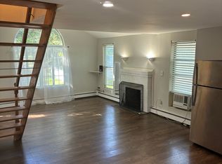 30 Hawthorne Rd #2, Rocky Pt, NY 11778