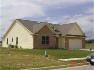 2591 Autumn Ridge Dr, Lima, OH 45801