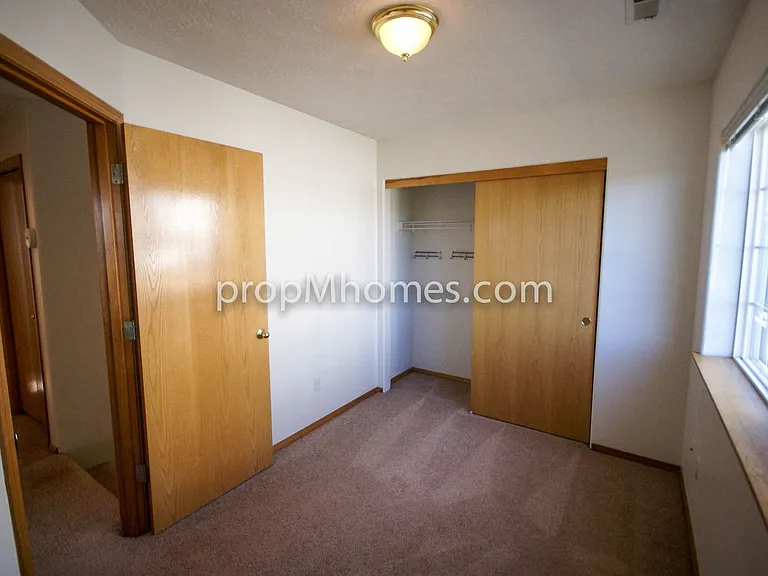 15045 SE Elm Park Dr — Photo 15