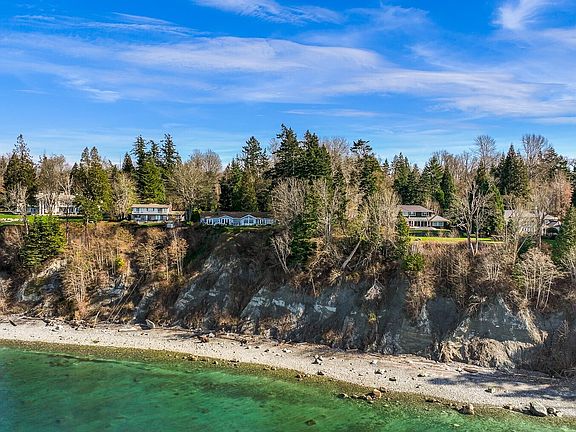 5th image of 8385 Semiahmoo Drive