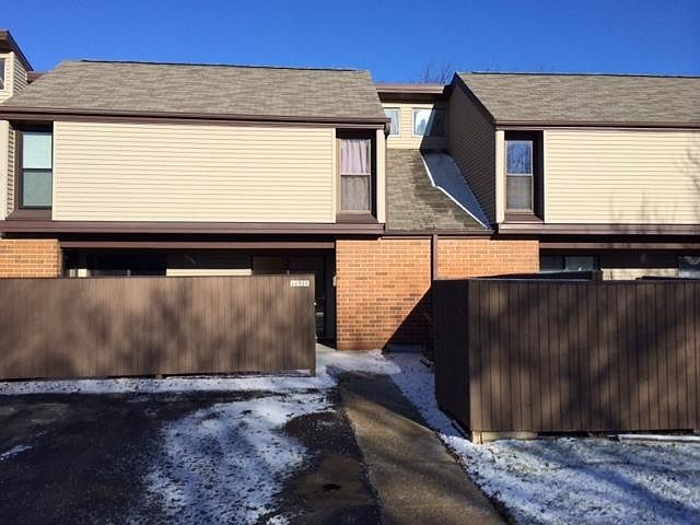 1st image of 1651 W Edgerton Ave #2118