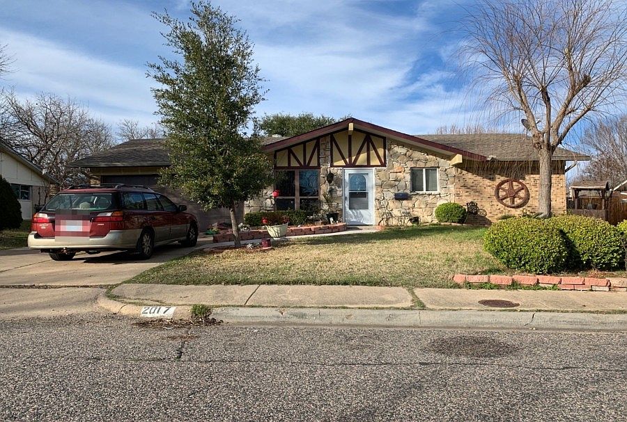 1st image of 2017 Knollwood Ln